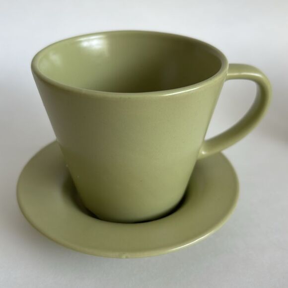 IKEA Set of 4 Dinera Green Matte Stoneware Cups and Saucers - Picture 9 of 9